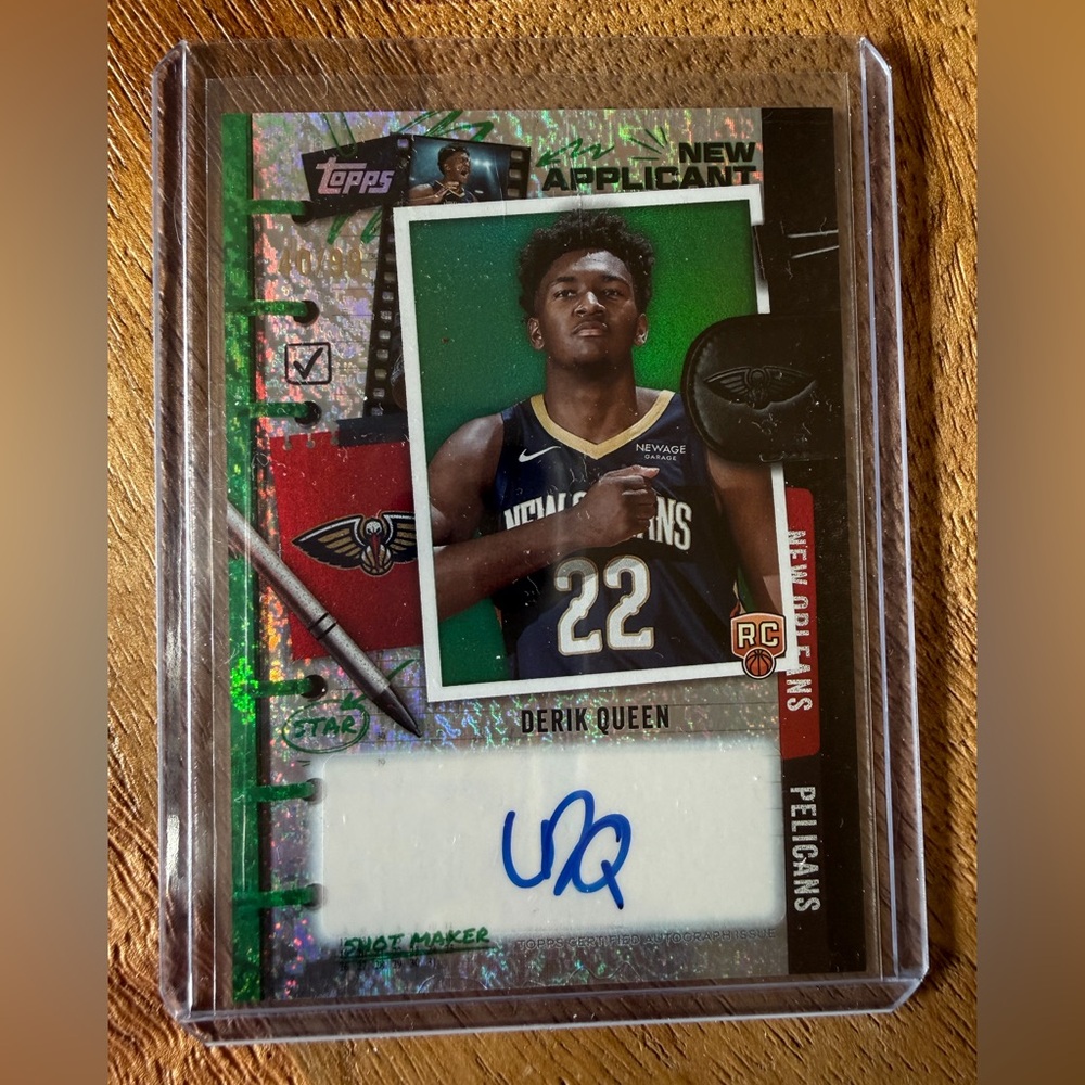 Derik Queen
Topps 2025 new applicant Derik Queen Rookie Auto /99 green foil